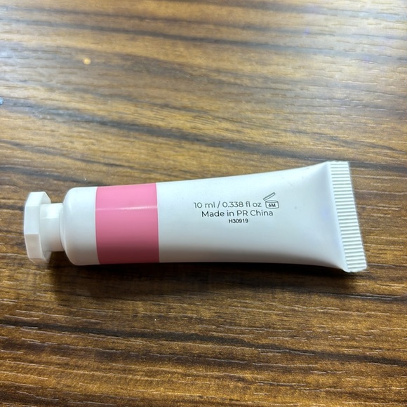 Brand new mcobeauty cheek and lip tint rose glow - Picture 3 of 4